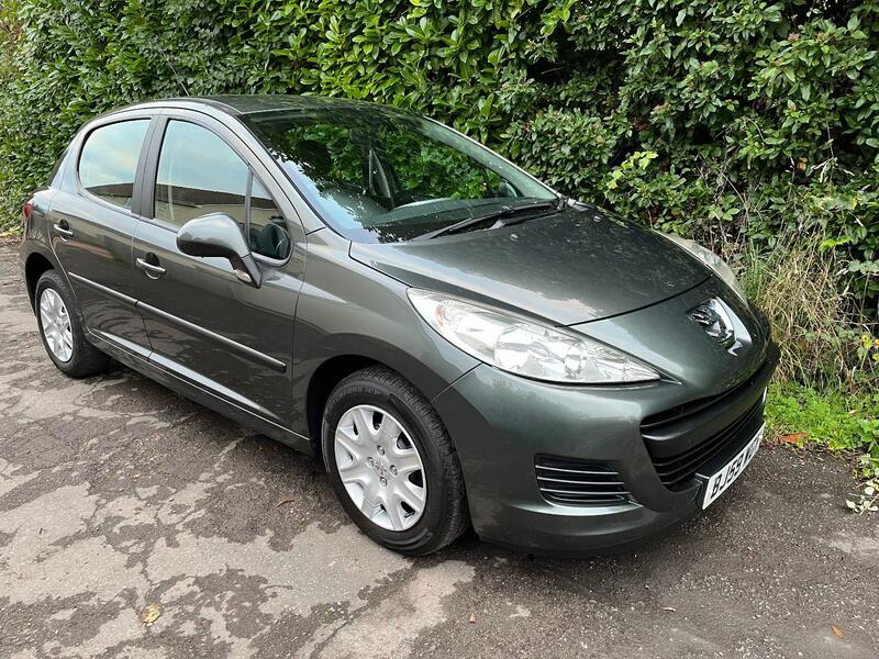 PEUGEOT 207