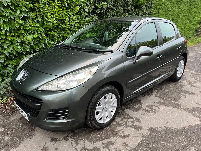 PEUGEOT 207
