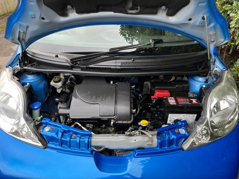 PEUGEOT 107