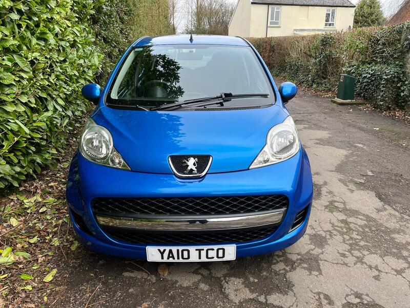 PEUGEOT 107