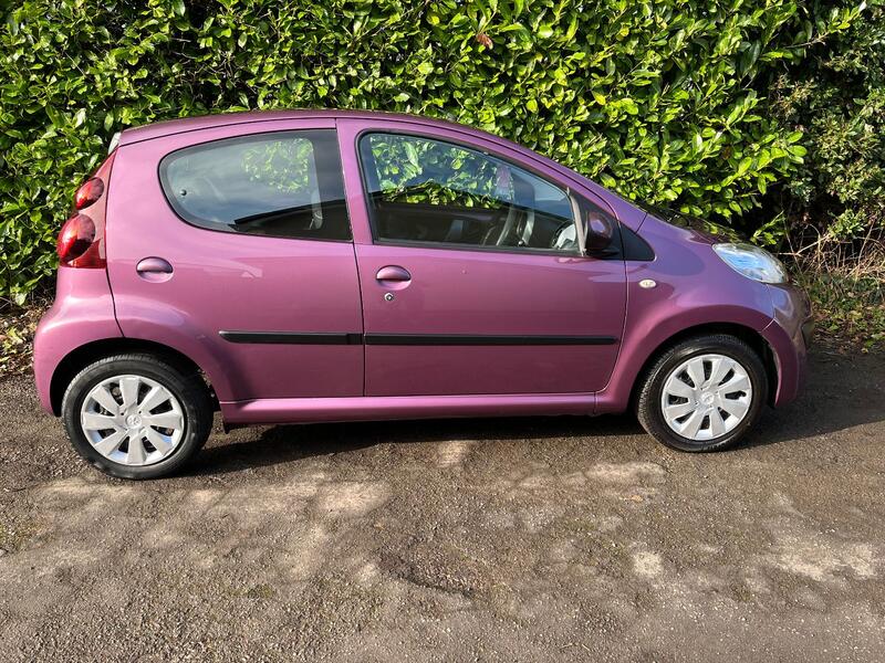 PEUGEOT 107