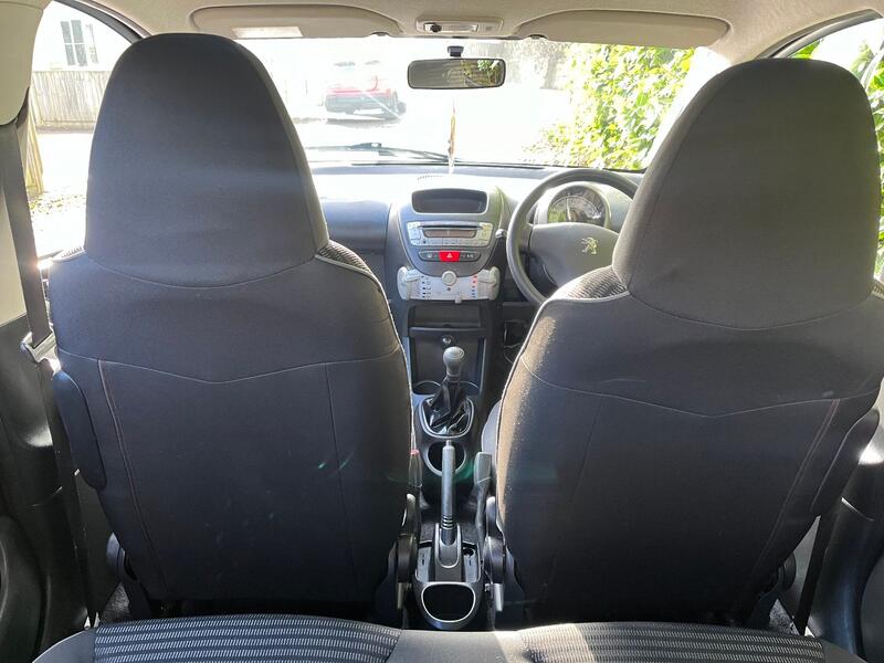 PEUGEOT 107