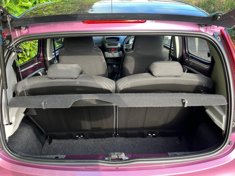 PEUGEOT 107