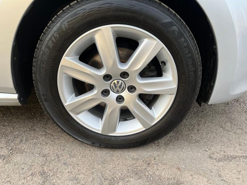 VOLKSWAGEN POLO