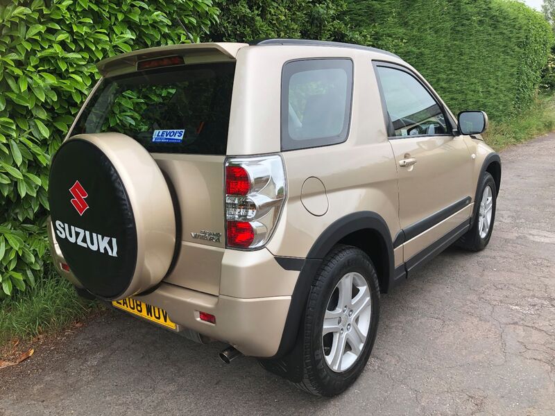 SUZUKI GRAND VITARA
