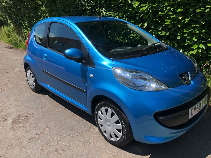 PEUGEOT 107