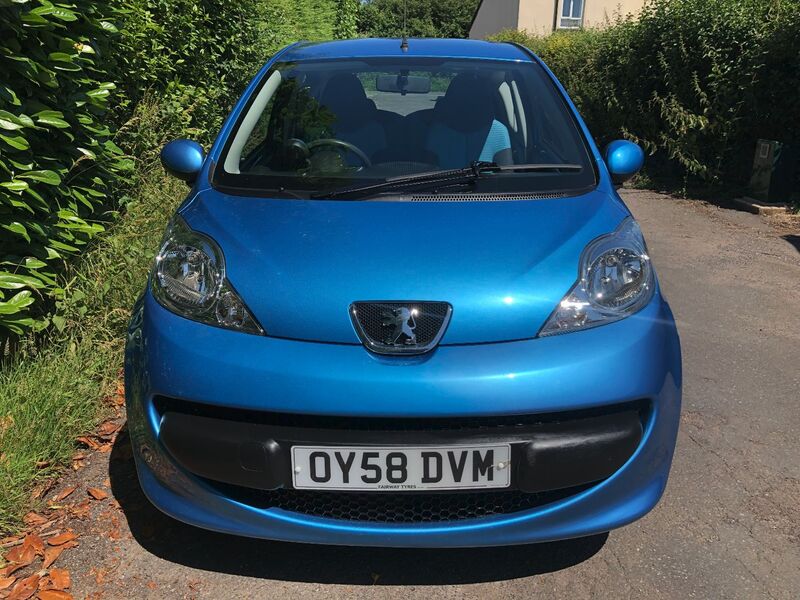 PEUGEOT 107