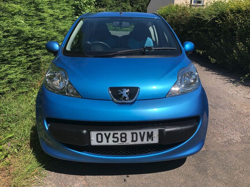 PEUGEOT 107