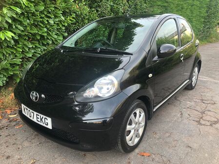 TOYOTA AYGO 1.0 BLACK