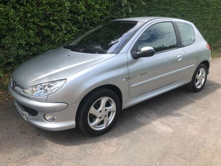 PEUGEOT 206 1.6 QUIKSILVER