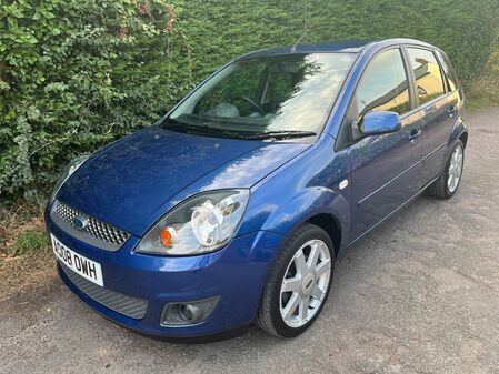 FORD FIESTA 1.25 Zetec Blue 18k