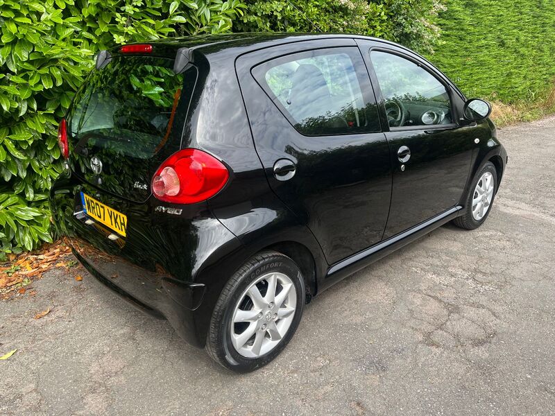 TOYOTA AYGO