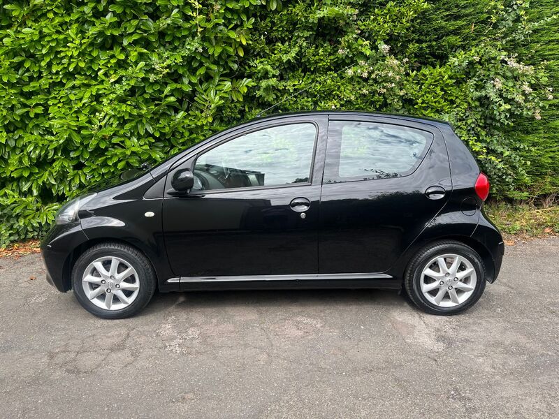 TOYOTA AYGO