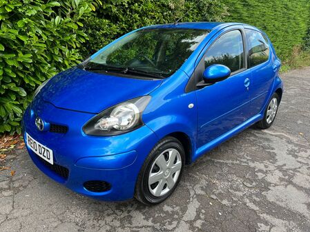 TOYOTA AYGO 1.0 VVT-i BLUE